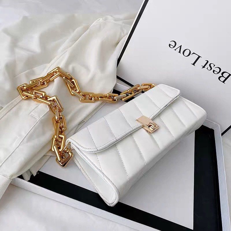 BNIP White Chain Messenger Shoulder Bag Women s Fashion Bags