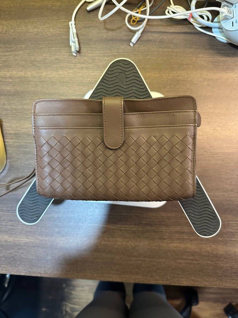 brown bottega pouch