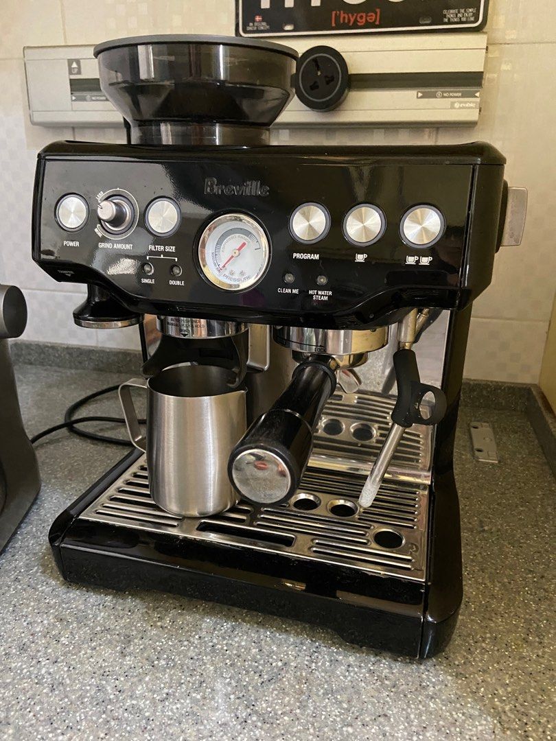 Breville BES870 Barista Express Espresso Machine!, TV & Home Appliances