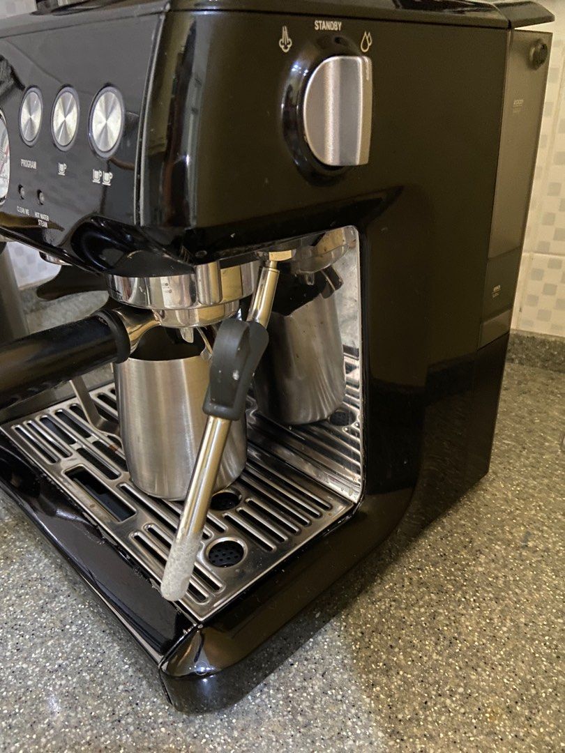 Breville BES870 Barista Express Espresso Machine!, TV & Home Appliances