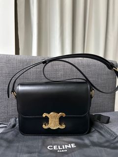 (Category: ) located in . Submitted by singapurabags (Listing ID 1279062243, Image 1). Description: .