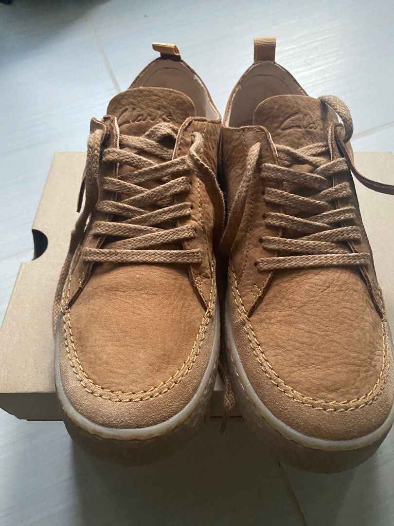 Clarks Barleigh Lace Light Tan Nubuck (Category: Sneakers) located in Mandaluyong City. Submitted by bookmarkdown (Listing ID 1279062874, Image 2). Description: Used once for 8 hours. Bought for P9450 late last year — see photos Rfs: decluttering.