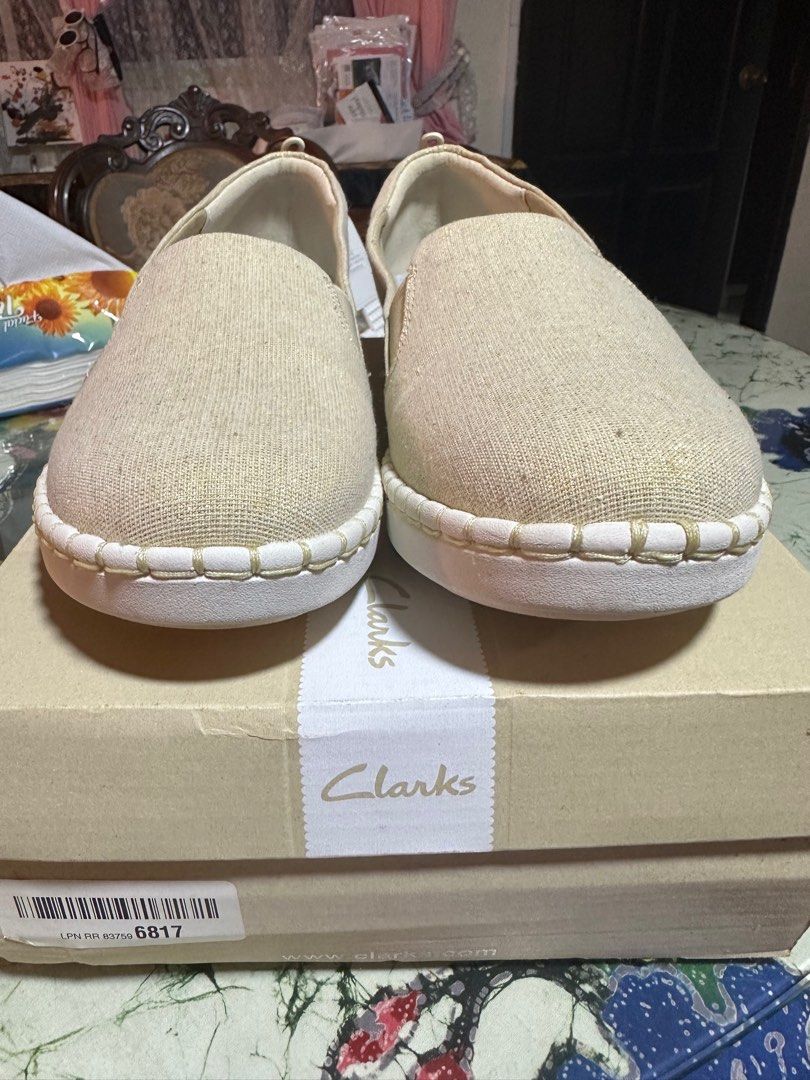 swiftwater mesh deck crocs