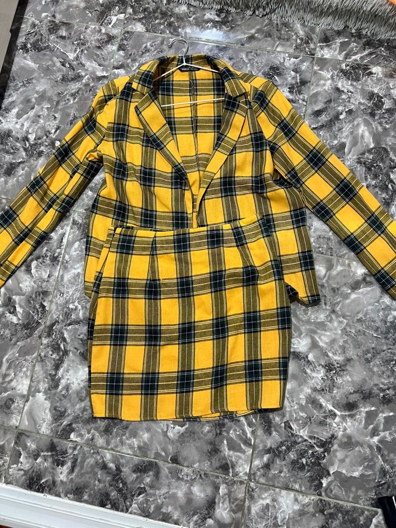 Two piece yellow top plaid set