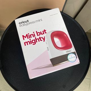 Cricut EasyPress Mini Compact Heat Press