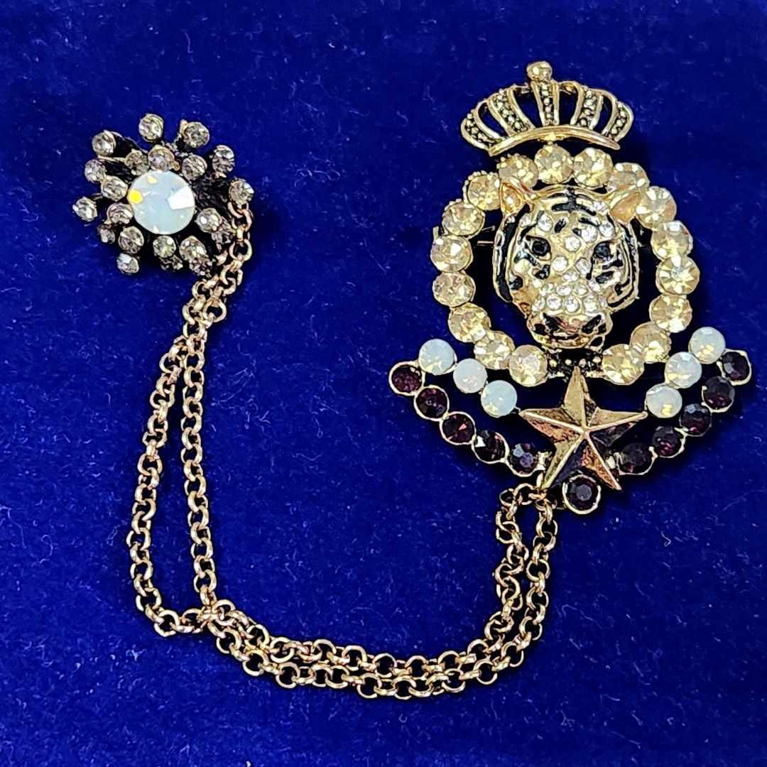 Chain brooch for coat on sale