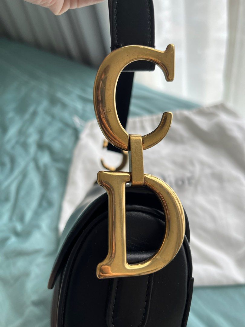 The real real dior saddle bag hotsell