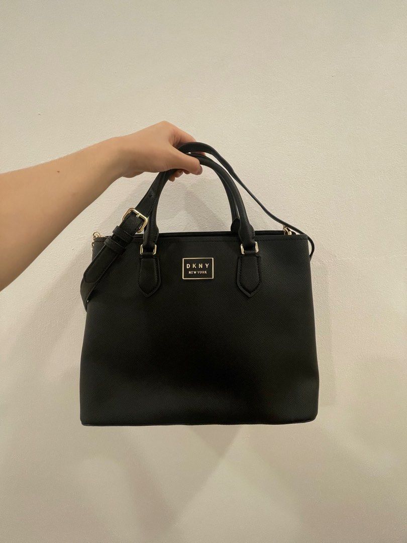 DKNY black purse sling bag Women s Fashion Bags Wallets