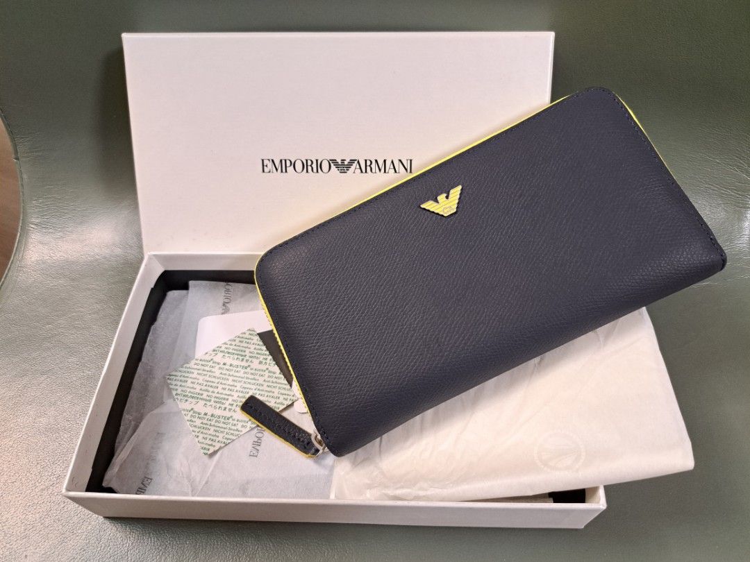 Emporio Armani Bottega Veneta BV Prada LV Coach