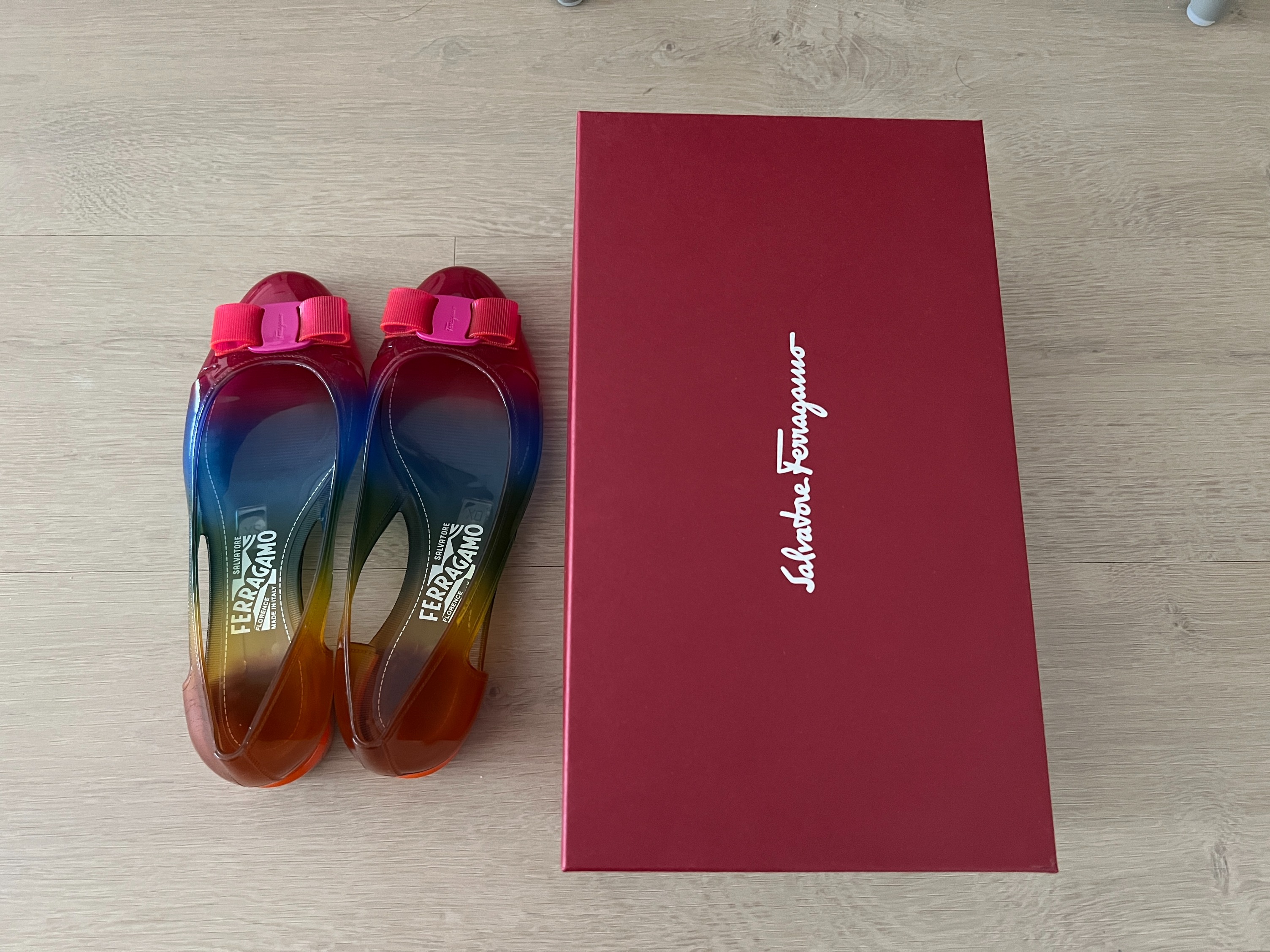 Rainbow ferragamo outlet