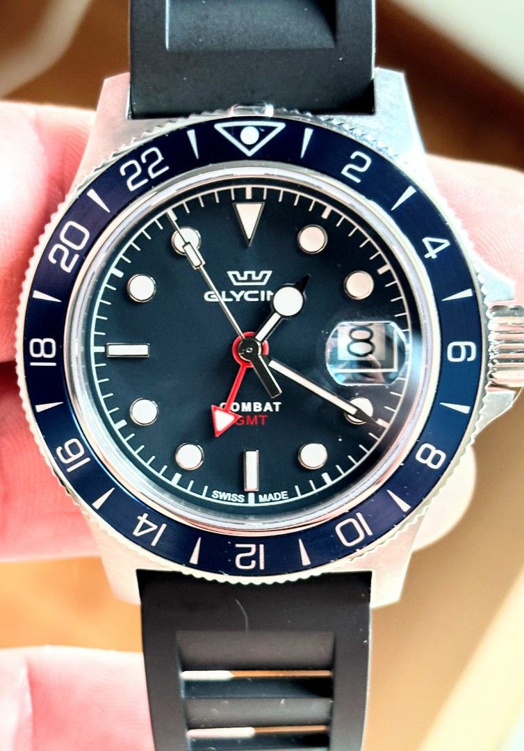 Glycine Combat Sub GMT 42mm Sapphire Crystal Quartz Watch