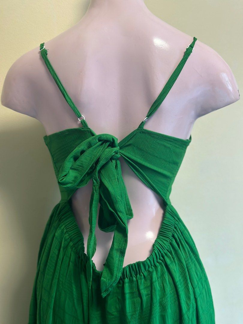 Green maxi dress (Category: Dresses) located in Quezon City. Submitted by plines (Listing ID 1279007532, Image 3). Description: .