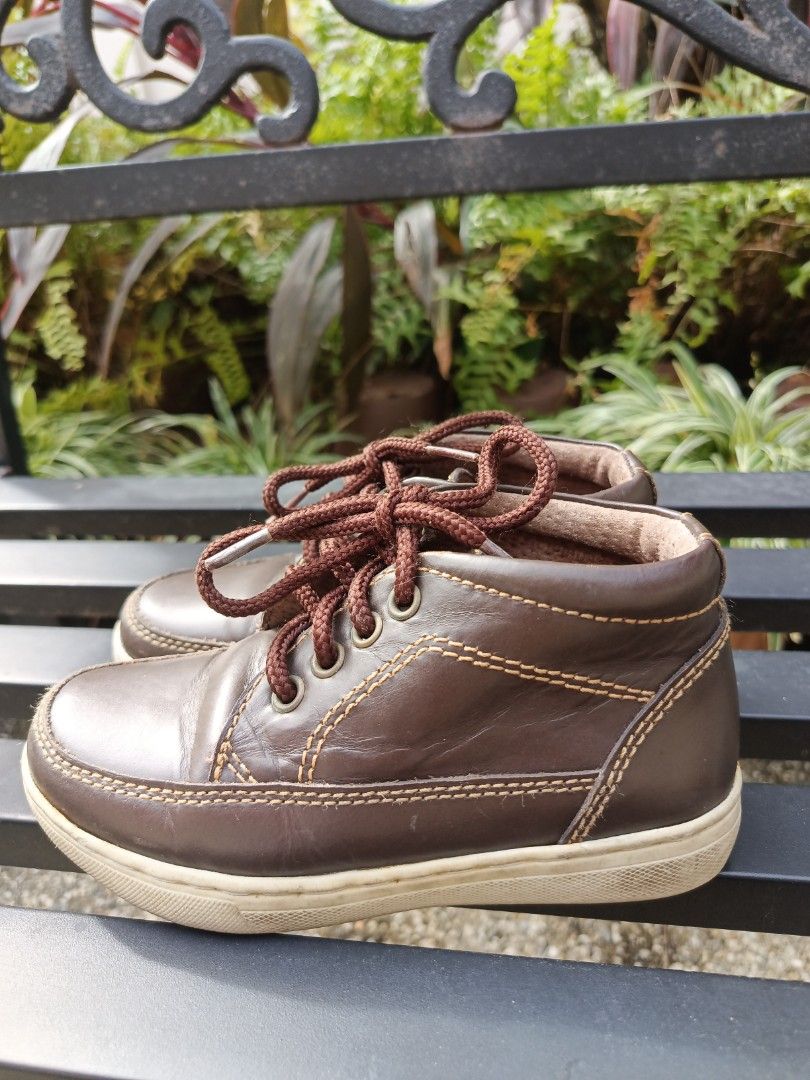 Boots for 4 sales year old boy