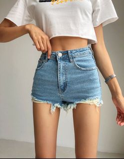 (Category: ) located in . Submitted by shoplrr (Listing ID 1279181307, Image 1). Description: .