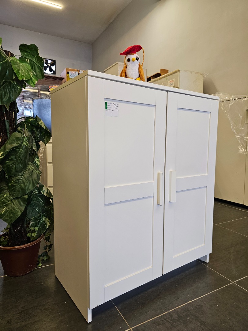 Brimnes cabinet sales with doors white