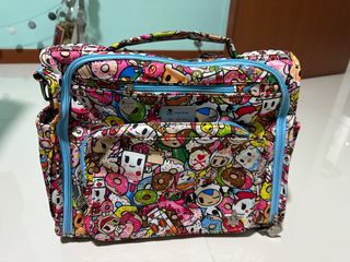 (Category: ) located in . Submitted by fanni (Listing ID 1279106824, Image 1). Description: .