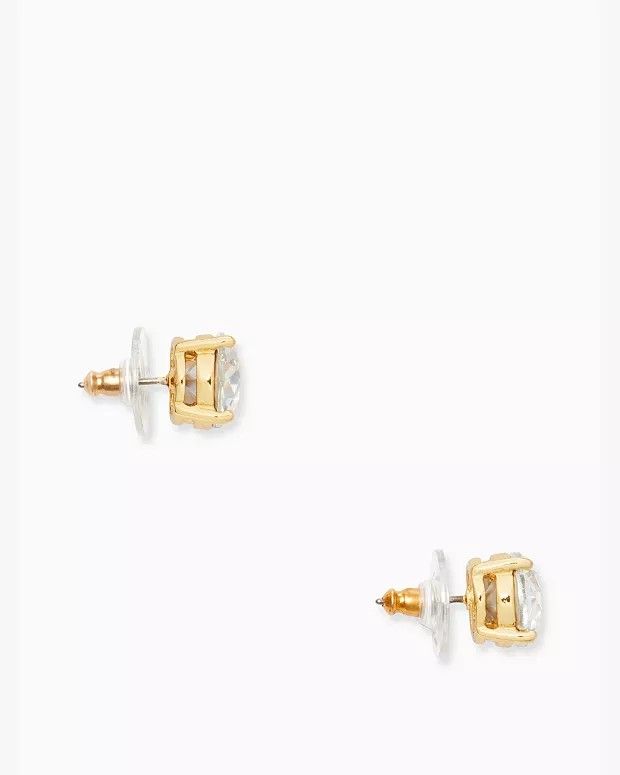 Kate Spade Gumdrop Studs, Clear (Category: Earrings) located in Quezon City. Submitted by tpanda17 (Listing ID 1279013882, Image 3). Description: brand new plated metal enamel weight: 7.4g handcrafted dust bag included.