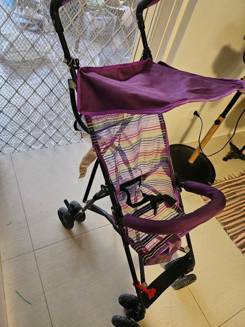 Kid stroller (Category: Strollers) located in Quezon City. Submitted by myprelovedfindsph (Listing ID 1279050644, Image 3). Description: Very light weight kid's stroller, fits up to 6yo, good for travelling..