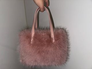 (Category: ) located in . Submitted by shopintimee (Listing ID 1279126952, Image 1). Description: .