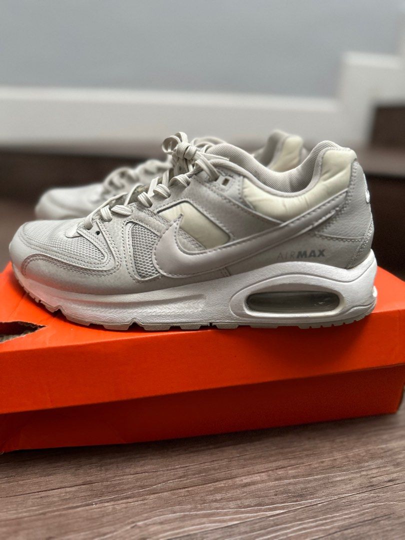 Nike air max command lifestyle hotsell
