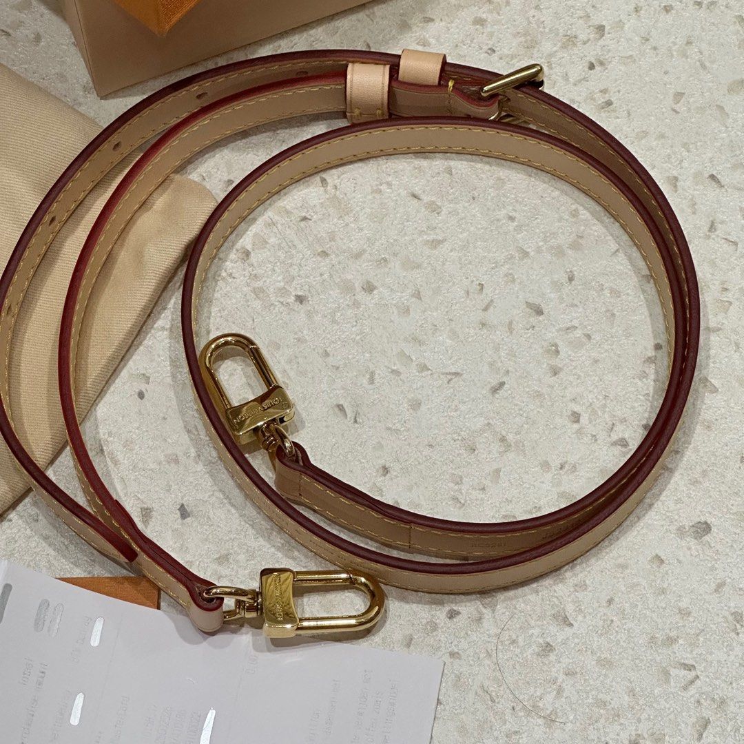 Adjustable shoulder strap 16 mm vvn clearance