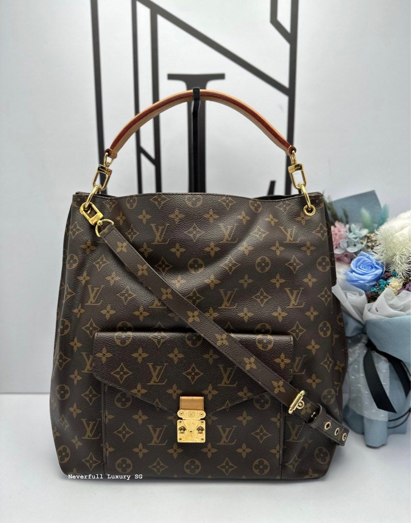 Vuitton metis shop