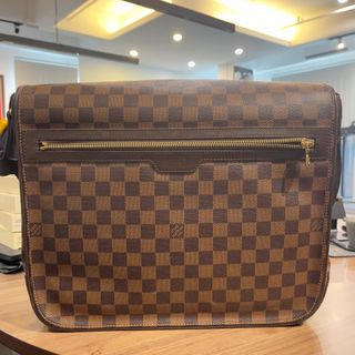 (Category: ) located in . Submitted by AbuIbrahim (Listing ID 1278981978, Image 1). Description: .