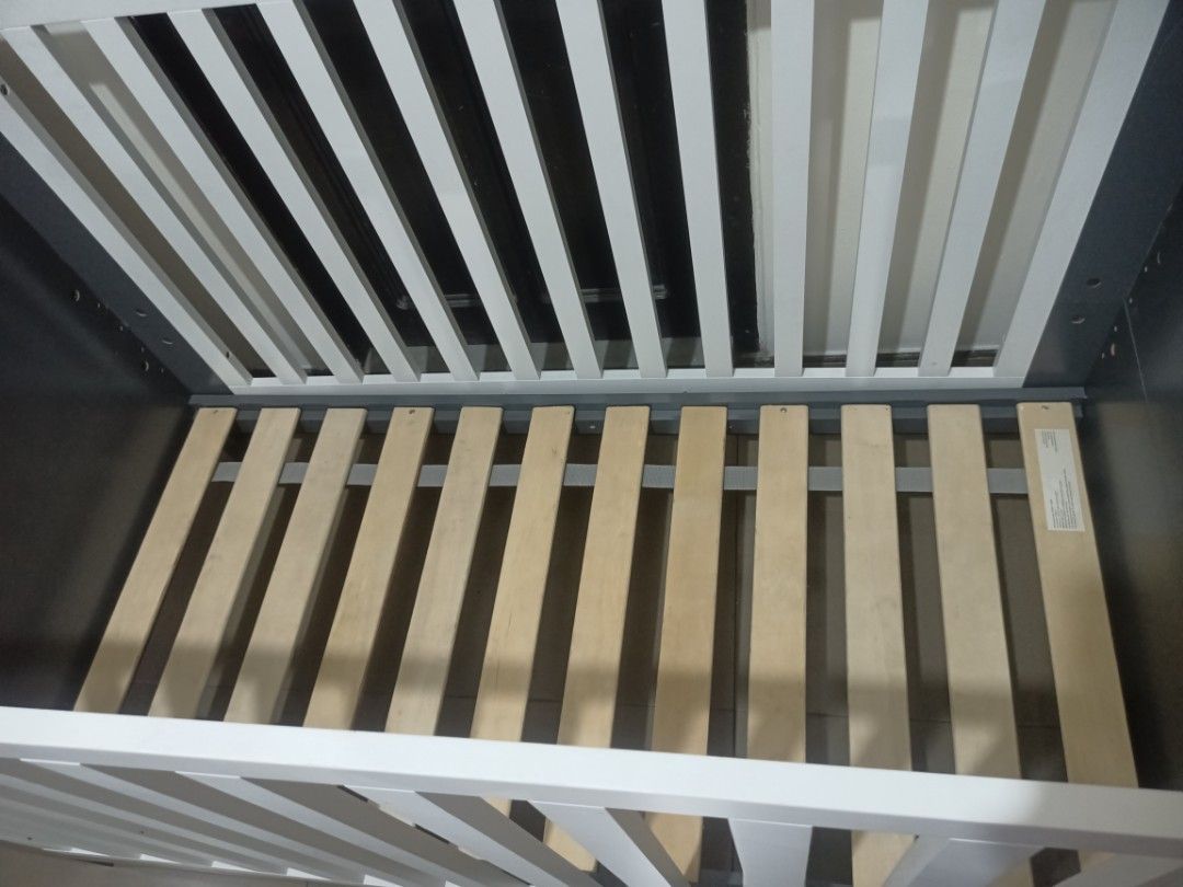 Mamia convertible wooden crib, Babies & Kids, Baby Nursery & Kids