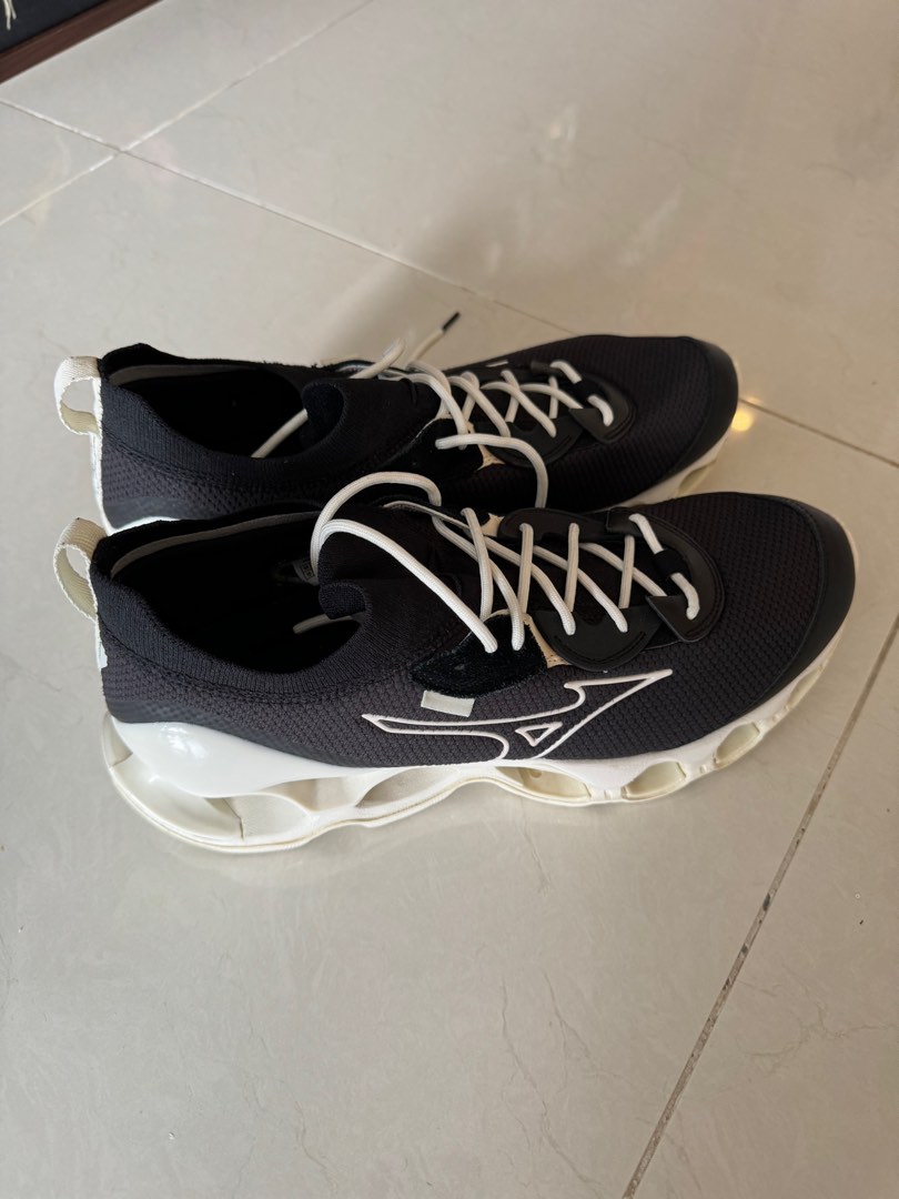 Mizuno wave prophecy black Carousell