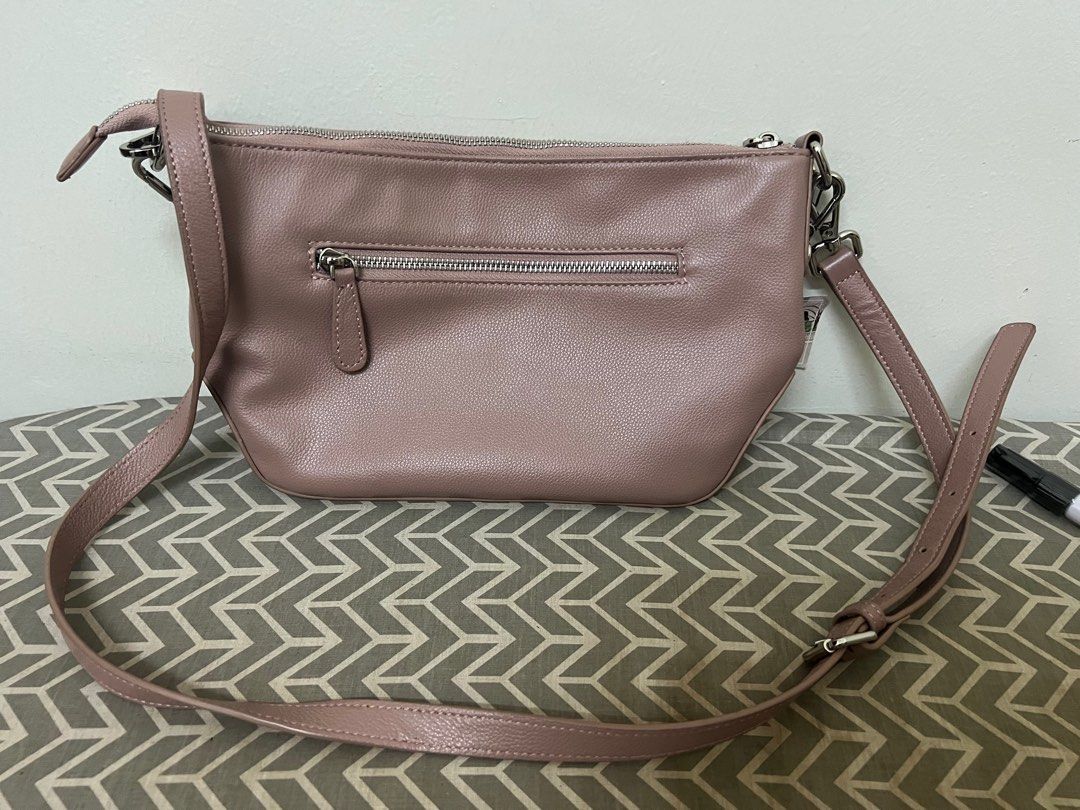 Adrani leather deals