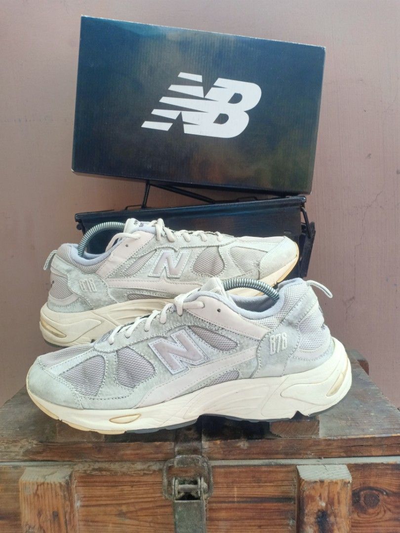NEW BALANCE 878 SIZE 45 Fesyen Pria Sepatu Sneakers di Carousell