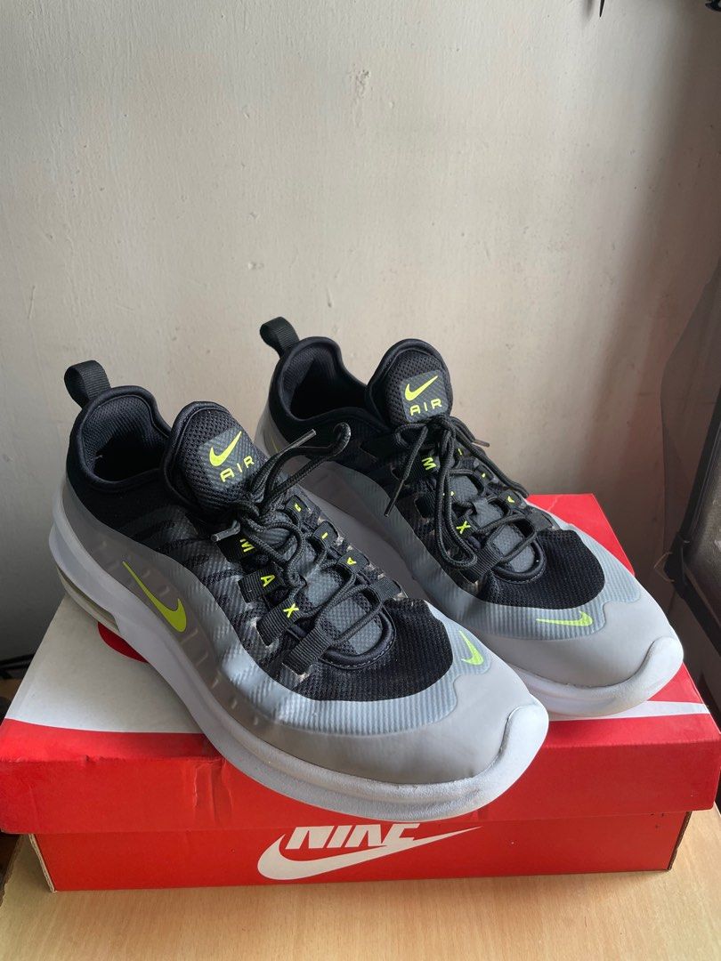 Nike air max axis black wolf grey deals