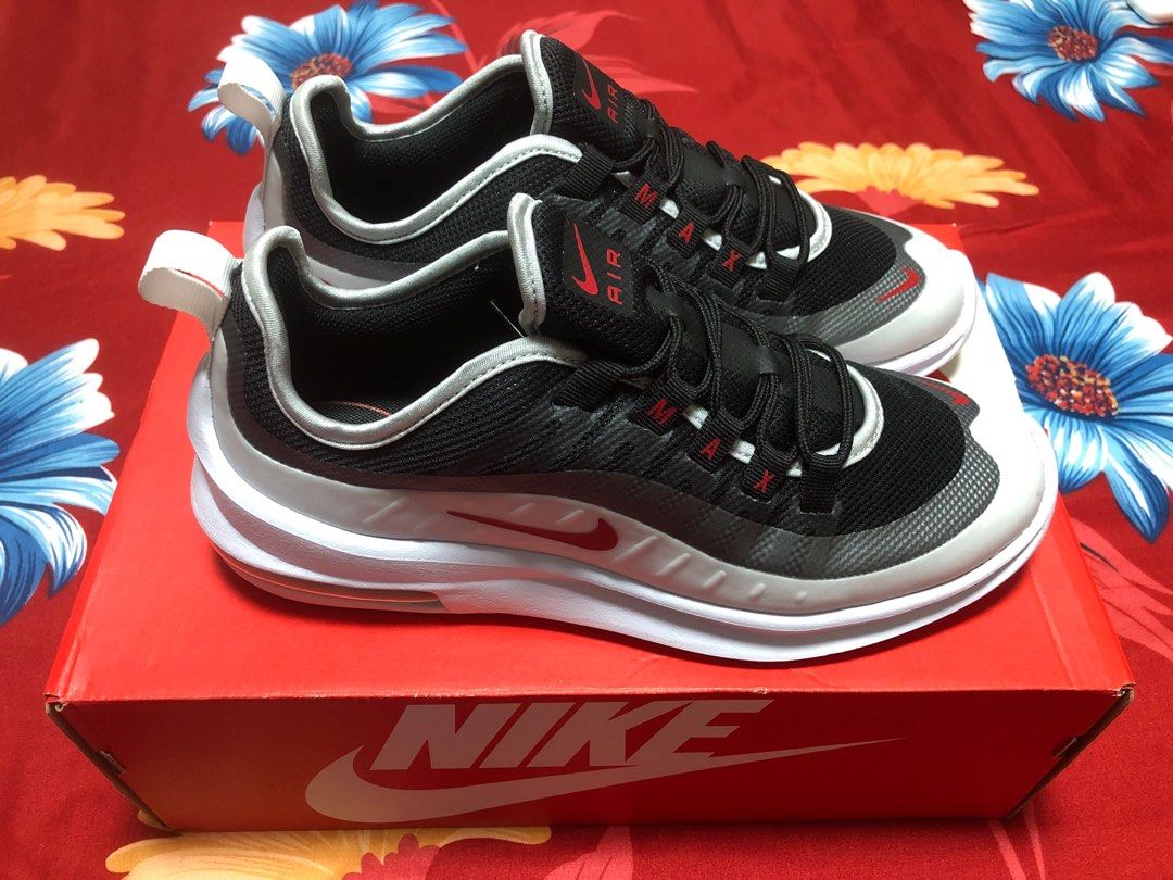 Men's air clearance max axis sneaker