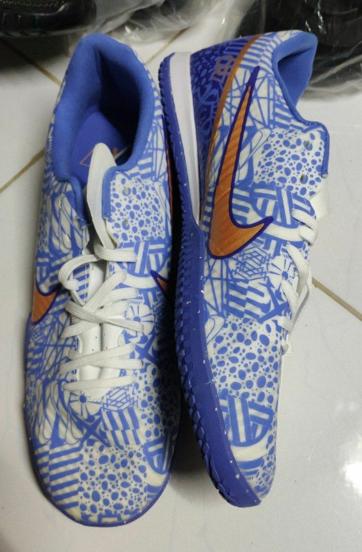 NIKE CR7 FUTSAL SHOES Men s Fashion Activewear on Carousell