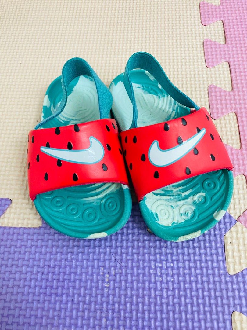 Nike polka dot sliders store