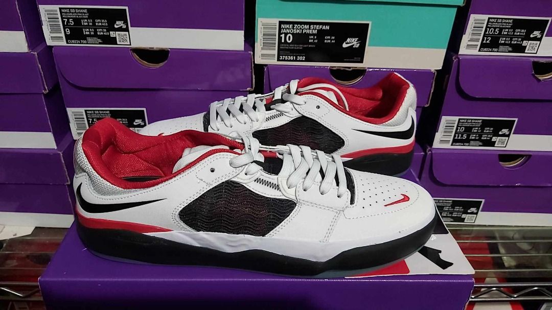 Nike SB Ishod Wair Premium Chicago (Category: Sneakers) located in Paranaque City. Submitted by sephsendero (Listing ID 1279056473, Image 1). Description: Nike SB Ishod Wair Premium Chicago PHP 5,500.00 sizes: 7.5, 8.0, 8.5, 9.0, 10.0, 11.0 All stocks are on-hand, brand new and legit. Mode of transactions: 1. Pickup point at Waltermart Sucat. No additional handling fee. Cash payment. 2. Shipping via LBC or Grab/Lalamove. Shipping fee to be should