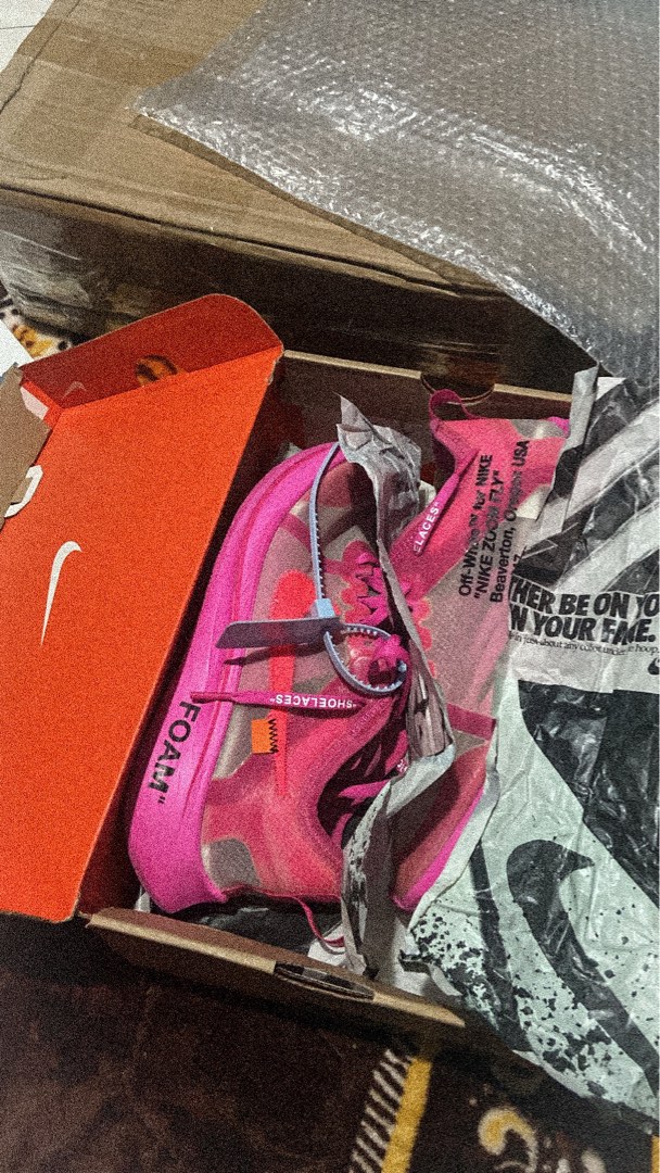 NIKE X OFF WHITE ZOOMFLY PINK Men s Fashion Footwear Sneakers