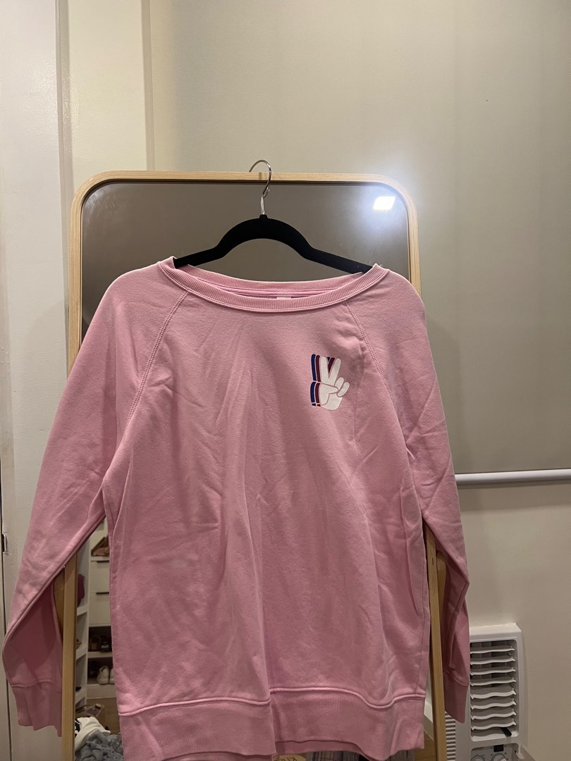 Old navy deals pink sweater