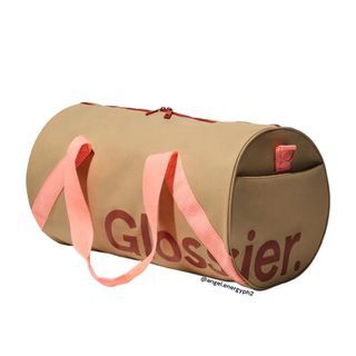 ‼️ONHAND‼️ Glossier ~ Duffle Bag in Desert rose
