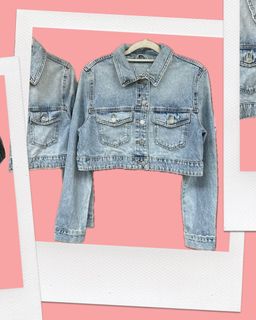 (Category: ) located in . Submitted by yourthrifttherapy (Listing ID 1279137539, Image 1). Description: .