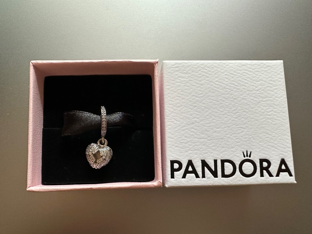 W top pandora charm