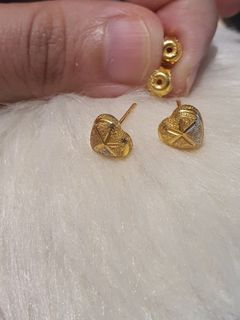 Pawnable Gold 21k Earring