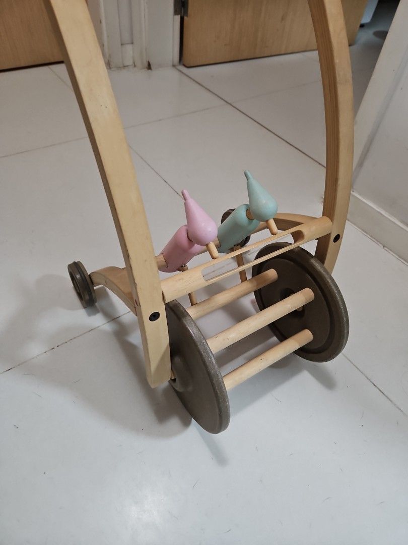 Plan toys woodpecker walker outlet