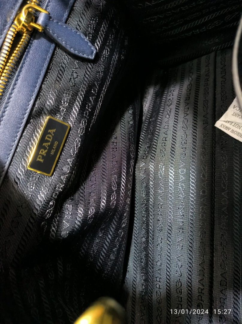 Prada Bag Luxury Bags Wallets on Carousell