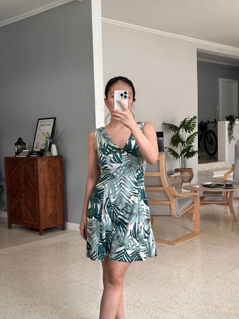 Green leaf dress h&m hotsell