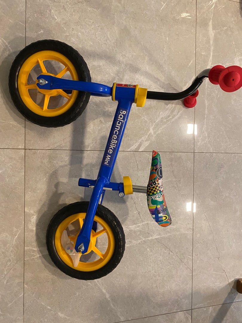 Rare and Beautiful Kids Balancing Bike, Sports Equipment, Bicycles & Parts,  Bicycles on Carousell