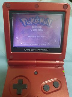 Red Nintendo Gameboy Advance AGS-001