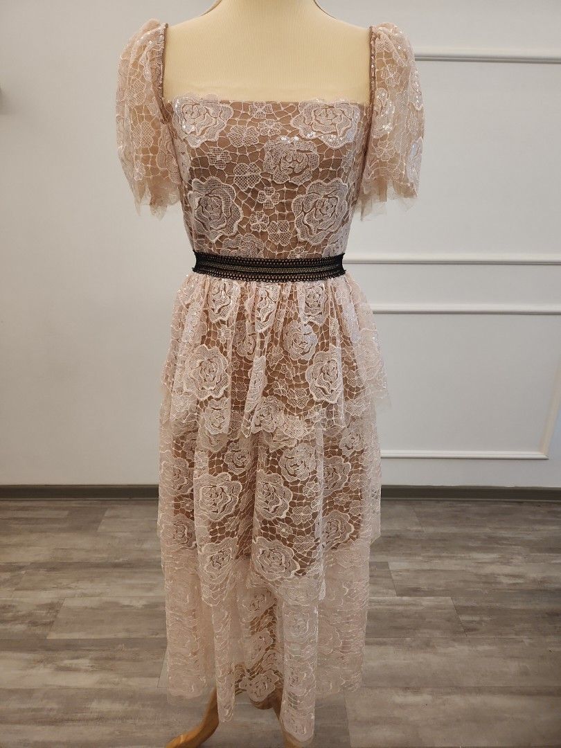 Ros tiered cheap lace dress