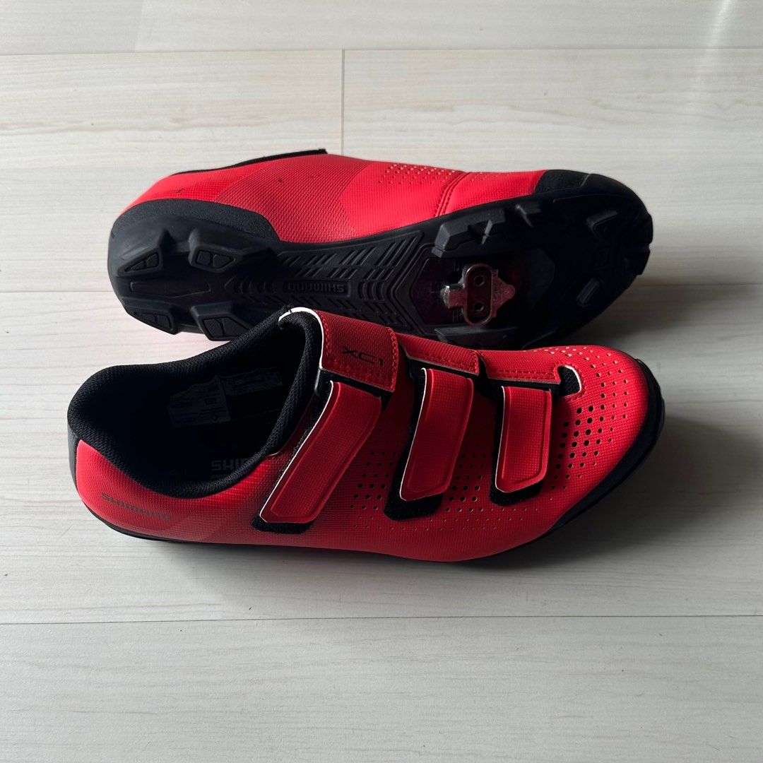Cycling shoes sales with pedals