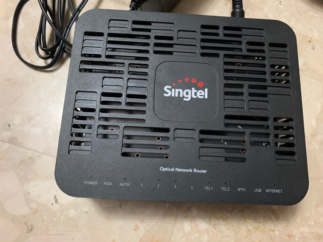 Singtel optical network router + Mesh Extender V2, Computers & Tech ...